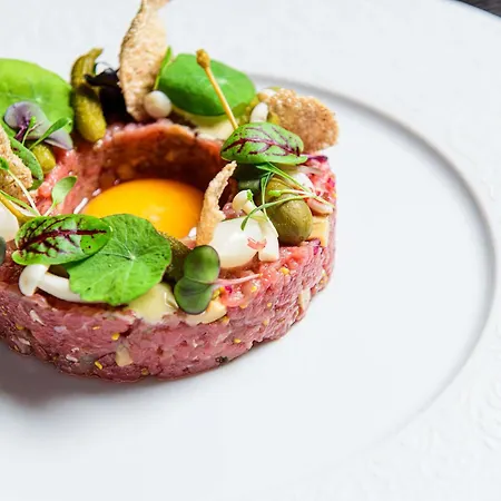 Отель Sofitel Victoria