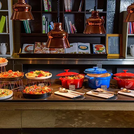 Sofitel Victoria Отель Варшава