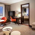 Sofitel Victoria
