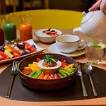 Sofitel Victoria Hotel