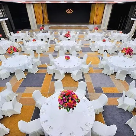 Sofitel Victoria Hotel 5*
