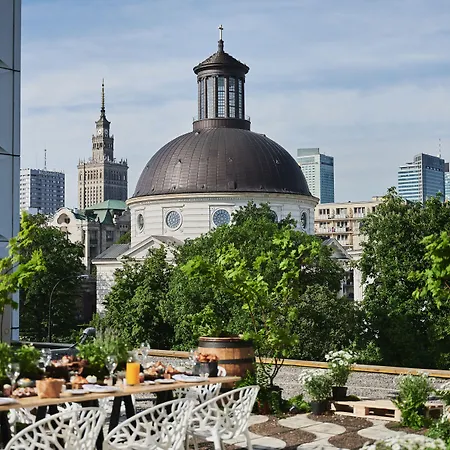 Sofitel Victoria Hotel 5*