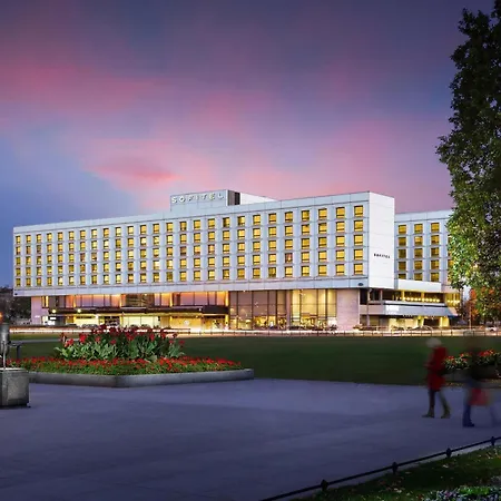 Hotel Sofitel Victoria