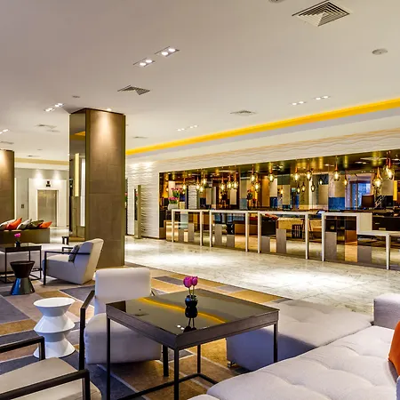 Sofitel Victoria