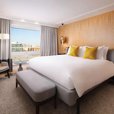 Отель Sofitel Victoria Варшава